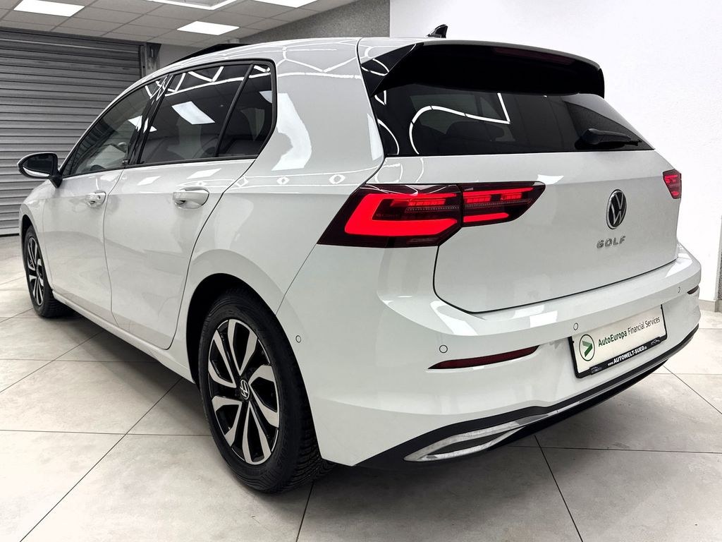 نمای دیگر فولکس واگن گلف 2.0 TDI لایف اکتیو پانو HUD ماتریکس ACC AHK