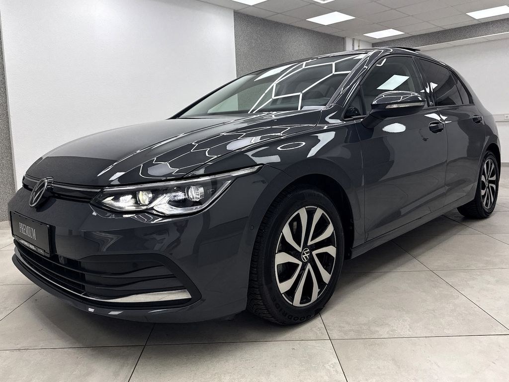 نمای دیگر فولکس واگن گلف 2.0 TDI لایف اکتیو پانو HUD ماتریکس ACC AHK