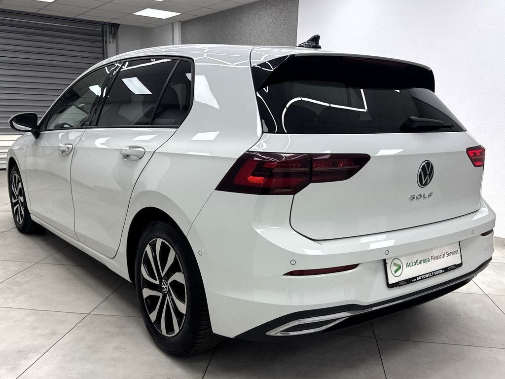 نمای دیگر فولکس واگن گلف 2.0 TDI لایف اکتیو پانو HUD ماتریکس ACC AHK