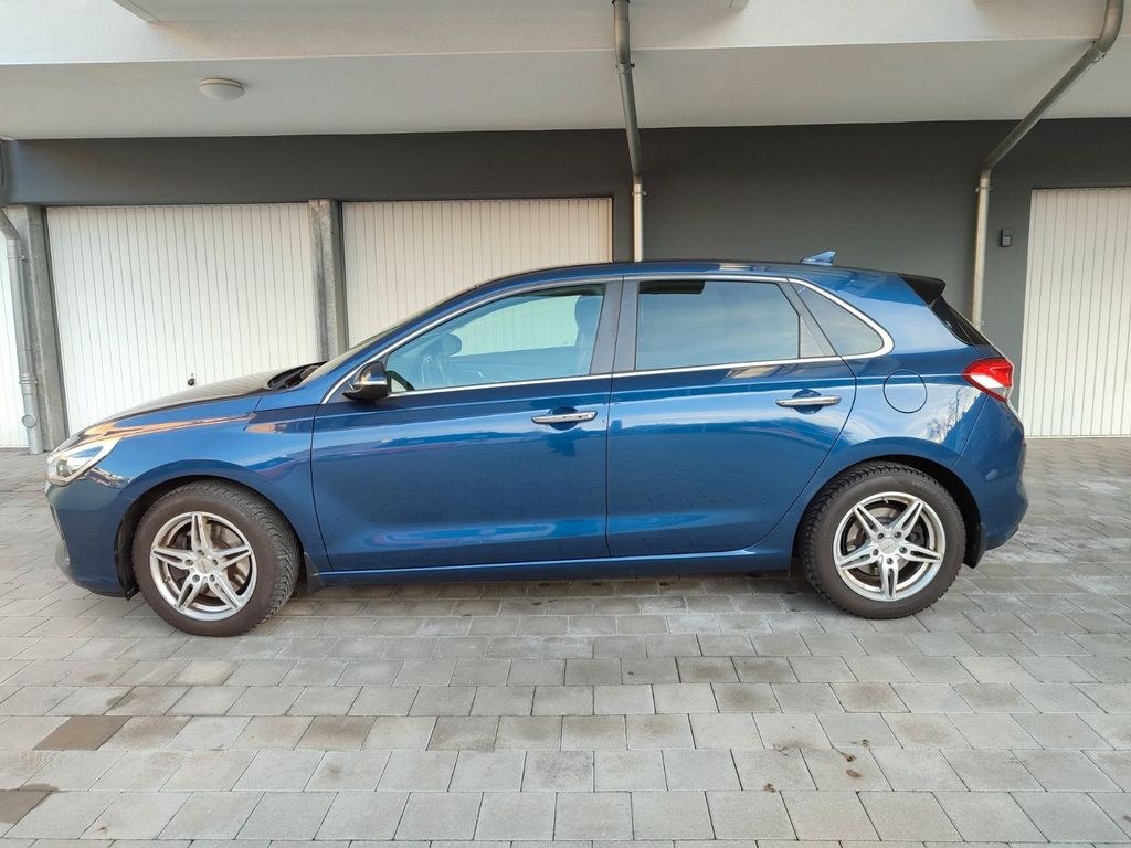 نمای دیگر هیوندای i30 1.0 T-GDI پریمیوم، پکیج ناوبری، ...