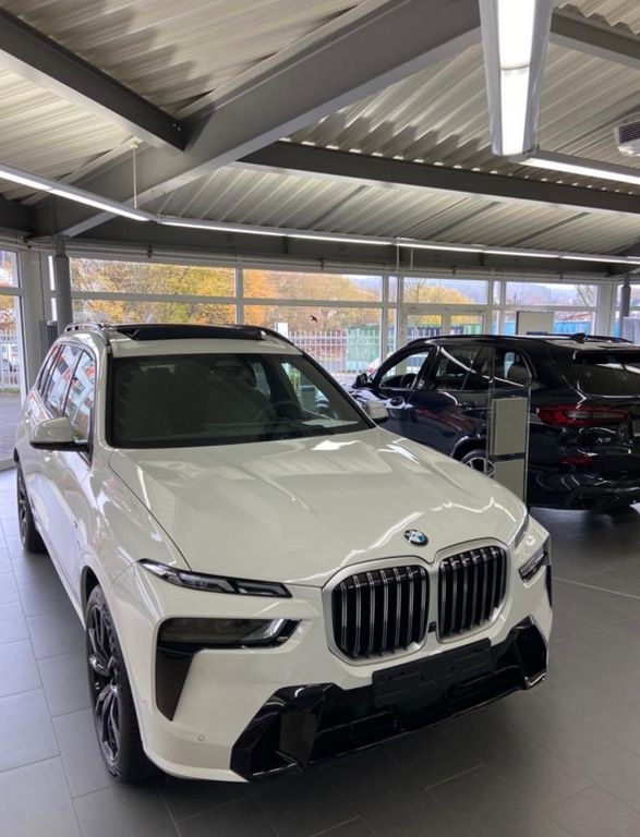 بی ام و X7 xDrive40d | 352 PS | مالک اول | 40.000 km