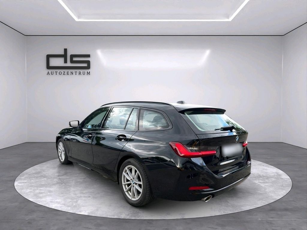 نمای دیگر بی ام و 318d 2023