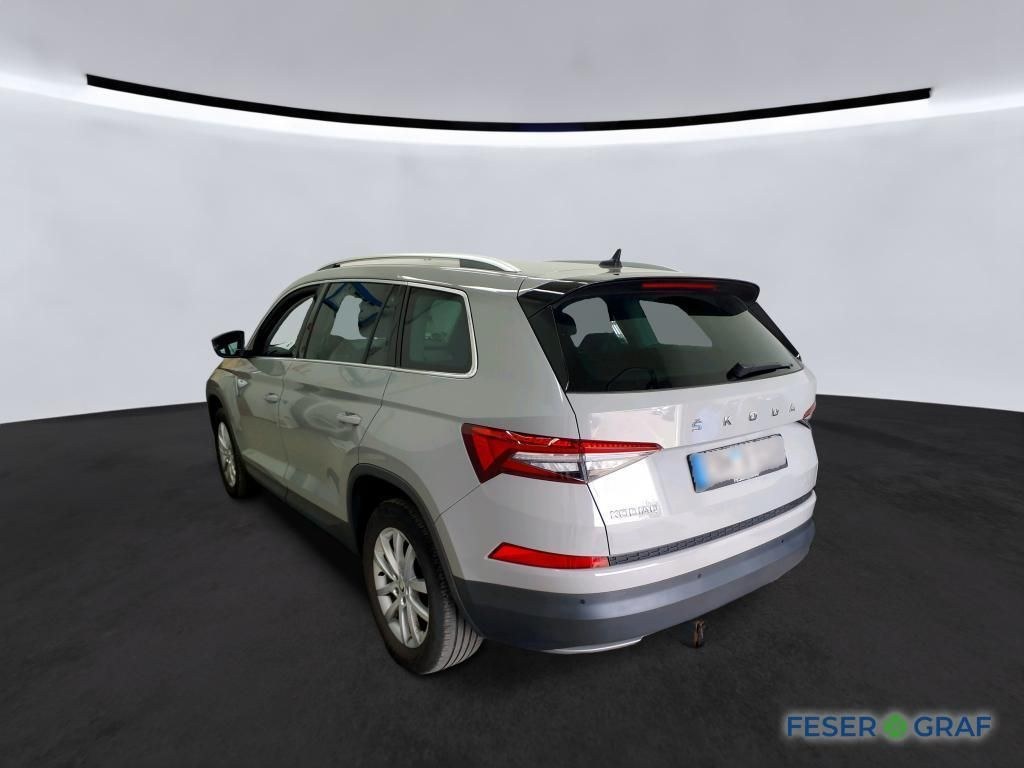 نمای دیگر اشکودا کودیاک 2.0 TDI استایل DSG ACC ماتریکس ناوی SItzh.