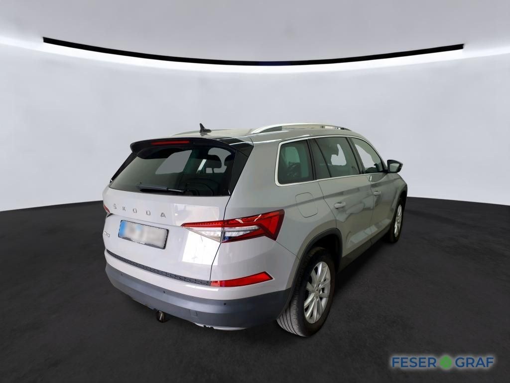 نمای دیگر اشکودا کودیاک 2.0 TDI استایل DSG ACC ماتریکس ناوی SItzh.