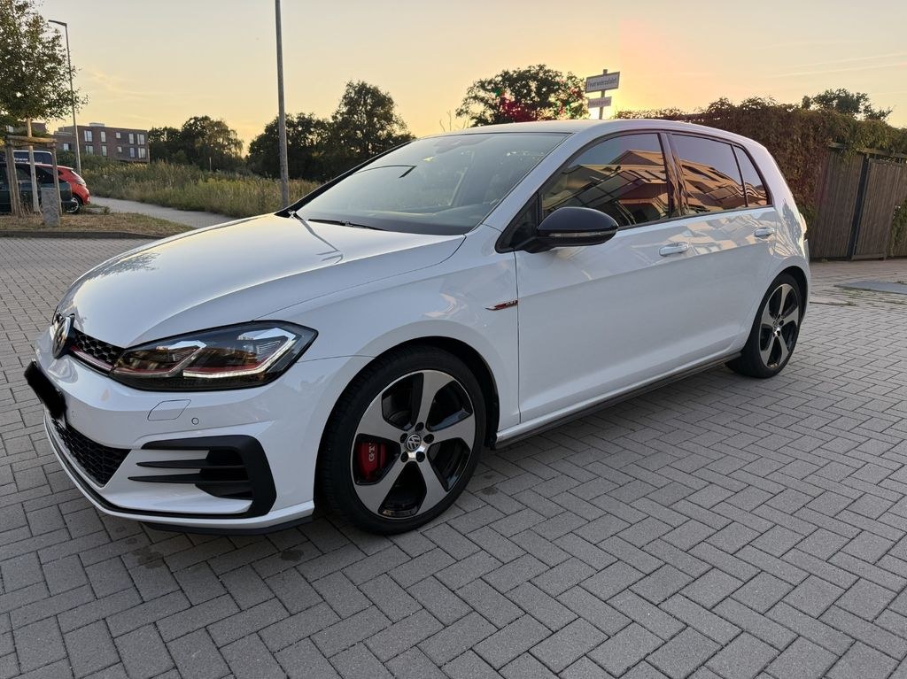 نمای دیگر فولکس واگن گلف 2.0 TSI OPF DSG GTI پرفورمنس GTI پر...