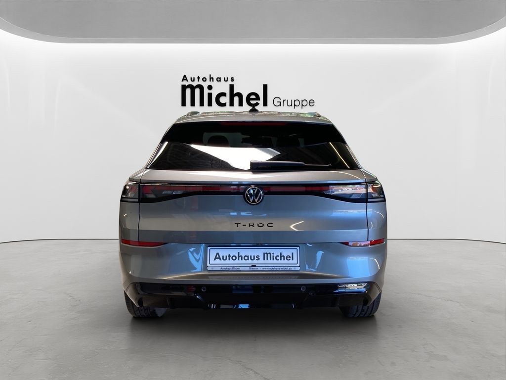 نمای دیگر فولکس واگن T-Roc eTSI DSG R-Line "بلک استایل" IQ-Light دوربین