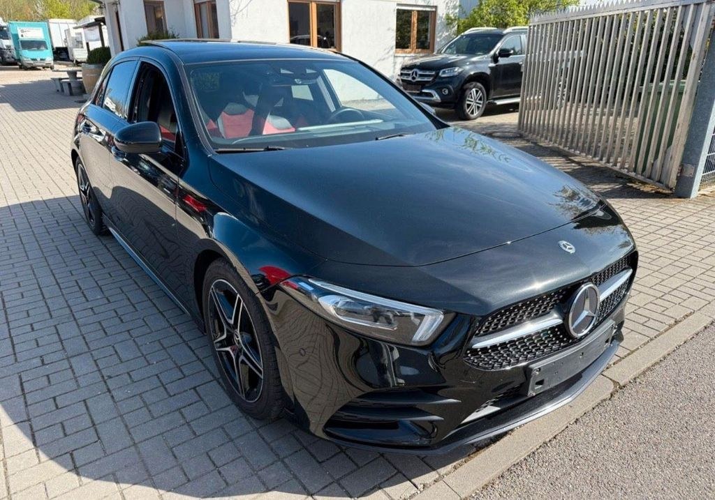 نمای دیگر مرسدس بنز A200 AMG پکیج اختصاصی