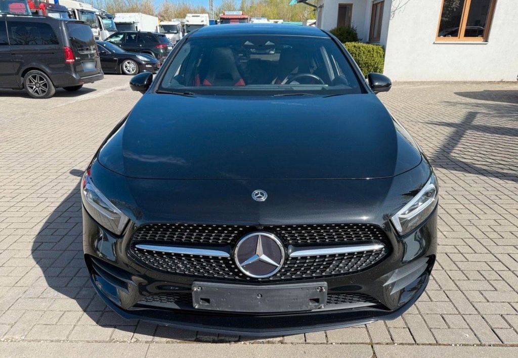 نمای دیگر مرسدس بنز A200 AMG پکیج اختصاصی