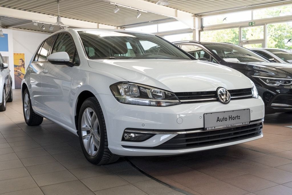 نمای دیگر فولکس واگن گلف VII کامفورت 1.6 TDI DSG! رینگ آلومینیومی، app con