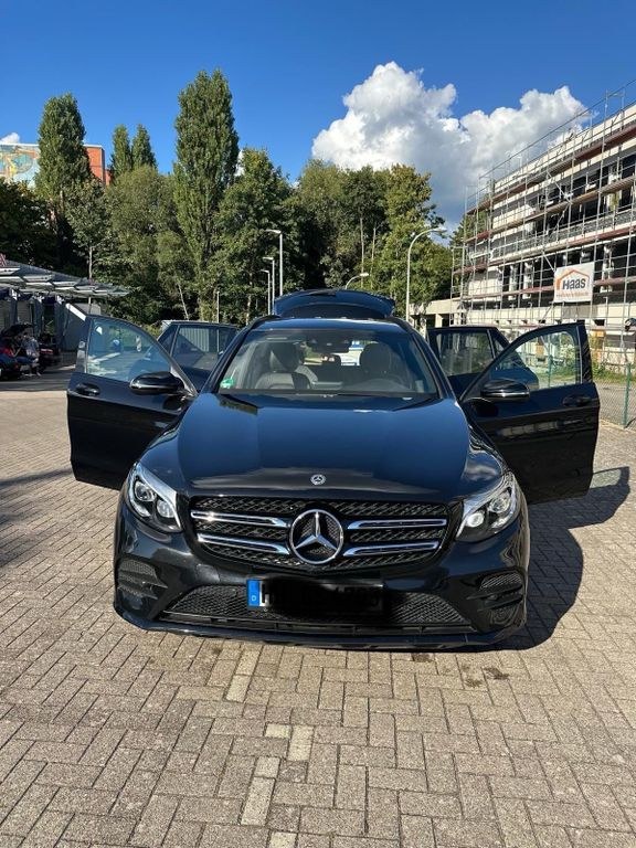 نمای دیگر مرسدس بنز مرسدس بنز GLC 220d 4 Matic