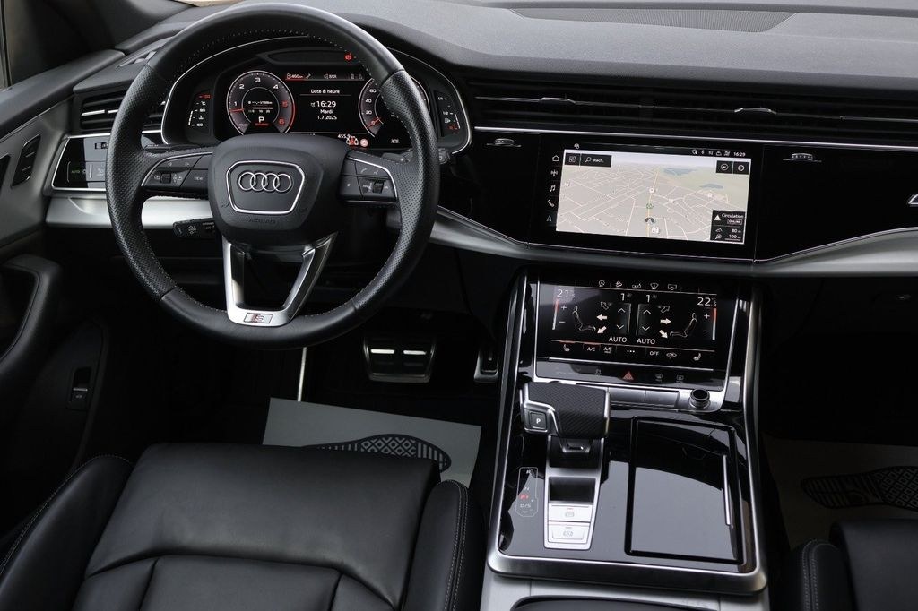نمای دیگر آئودی Q8 50 TDI کواترو اس-لاین تیپترونیک فول