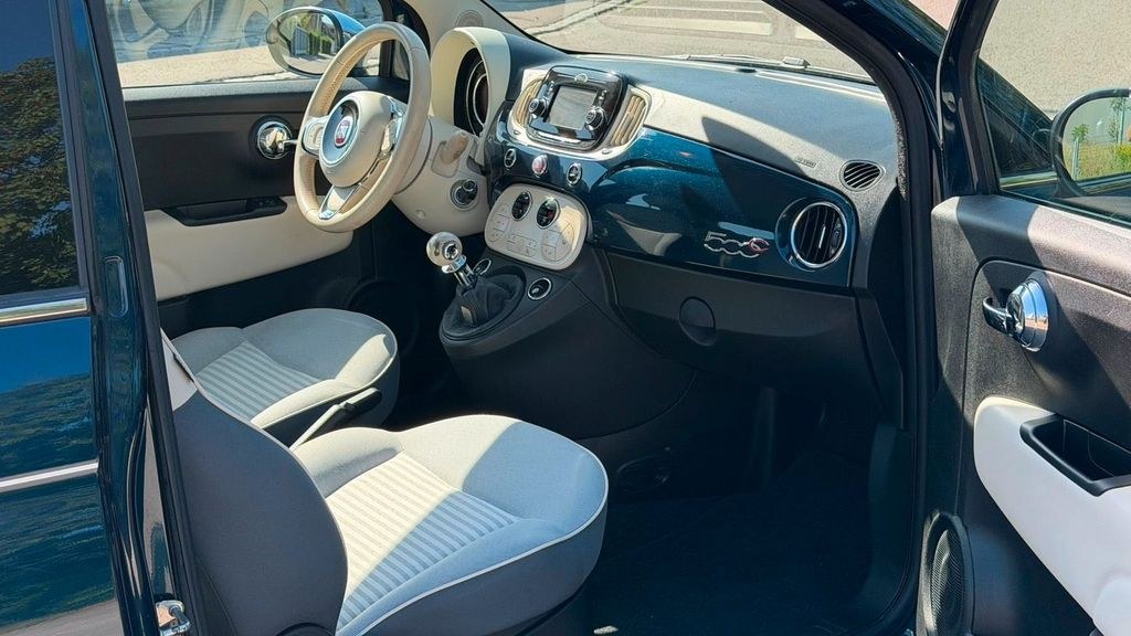 نمای دیگر فیات 500c کولتسیونه