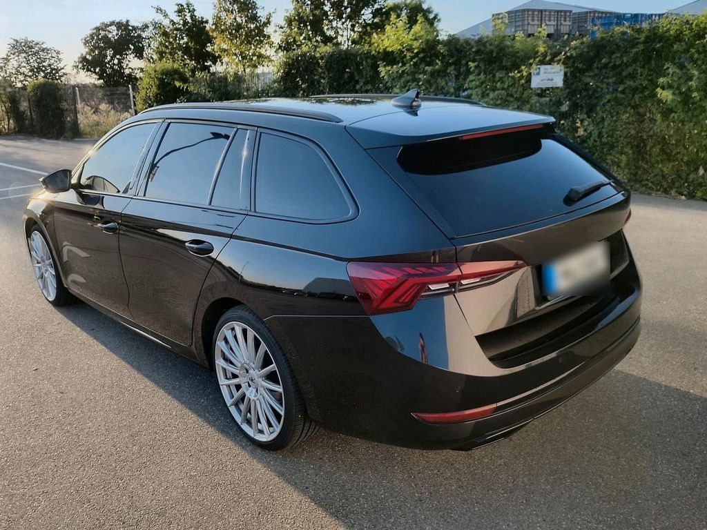 نمای دیگر اشکودا اکتاویا 2.0 TDI DSG ماتریکس کانتون اسپورت
