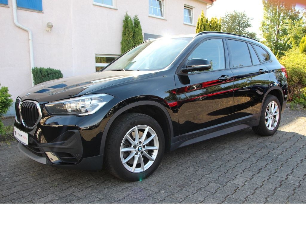 بی ام و X1 xDrive 20 i ادونتیج*صندلی اسپرت!*دوربین!*