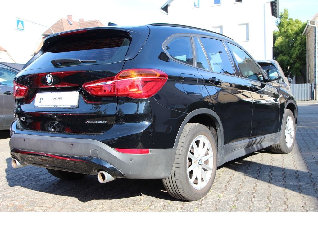 نمای دیگر بی ام و X1 xDrive 20 i ادونتیج*صندلی اسپرت!*دوربین!*