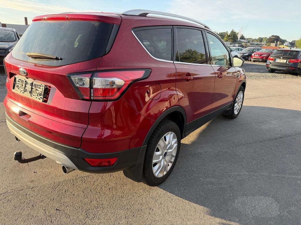نمای دیگر فورد کوگا 1,5 TDCi 4x2 88kW تیتانیوم پاورشیفت
