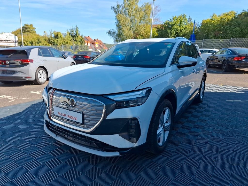 آئودی Q4 e-tron 40 e-tron*Basis*Alu*Virtual*150kw*Mwst