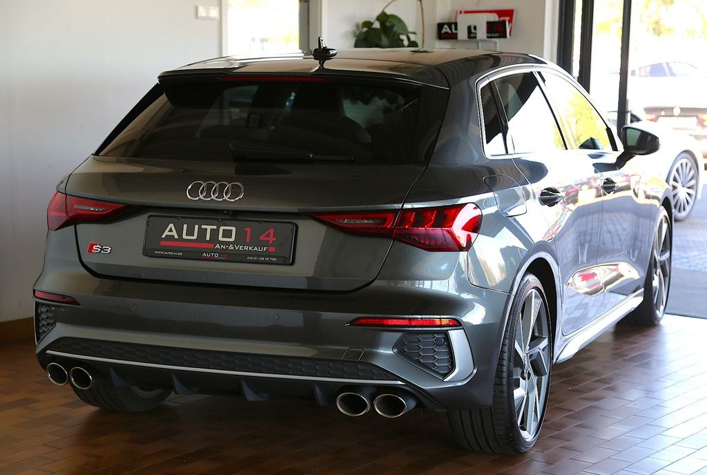 نمای دیگر آئودی S3 Sportback 2.0 TFSI quattro LED ACC DSP Kamera