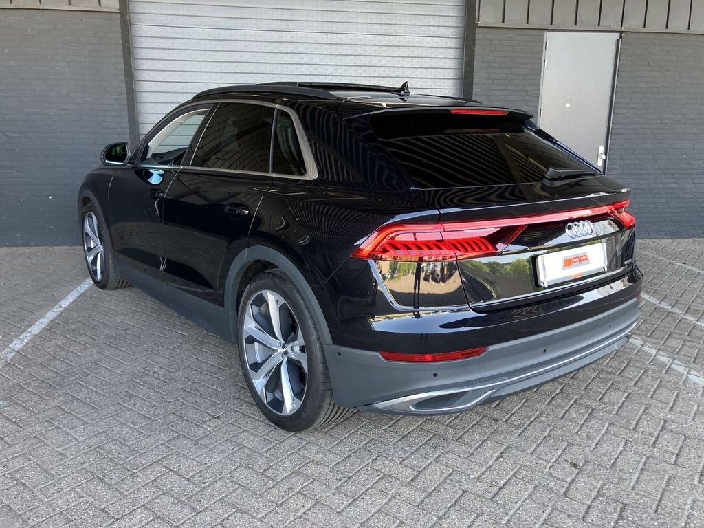 نمای دیگر آئودی Q8 50 TDI QUATTRO-PANO-22"RS-AHK