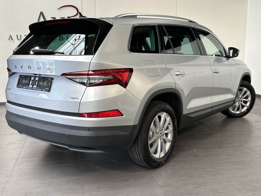 نمای دیگر اشکودا کودیاک 2.0 TDI DSG 4x4 استایل NAV+MATRIX+ACC+PANO
