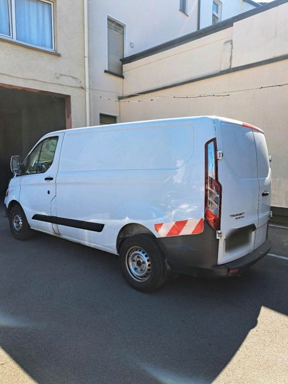نمای دیگر فورد ترانزیت کاستوم 2,0 l یورو 6
