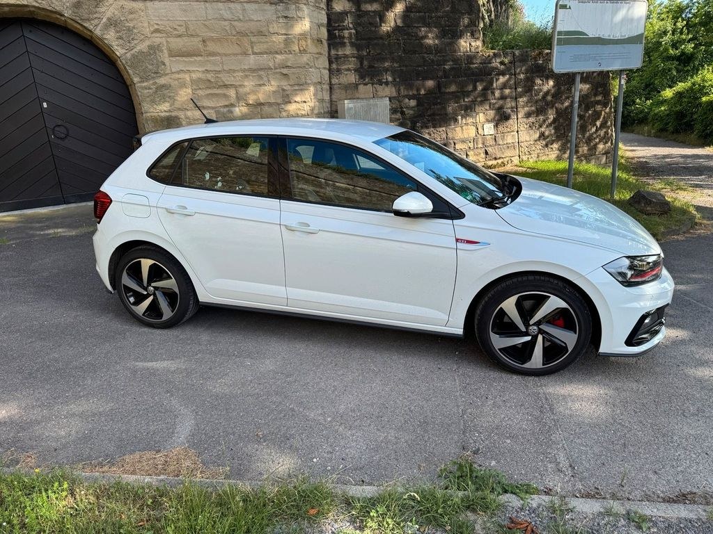 نمای دیگر فولکس واگن پولو GTI 2.0 TSI DSG اتوماتیک