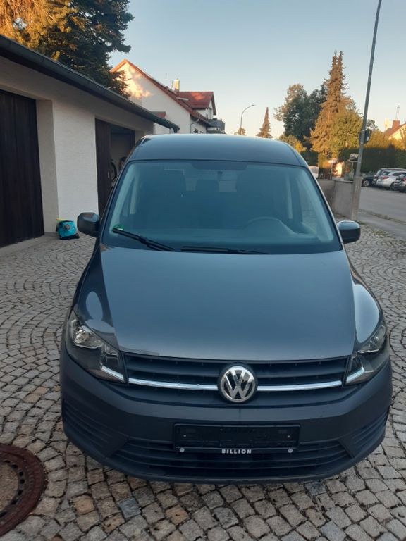 نمای دیگر فولکس واگن کدی 2,0TDI 55kW BMT ترندلاین 5 نفره Tre...