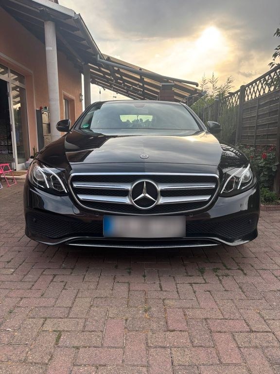 مرسدس بنز مرسدس بنز E 250 لیموزین