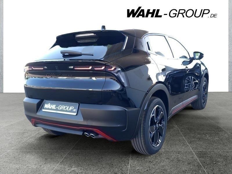 نمای دیگر آلفا رومئو جونیور 1.2 VGT هایبرید ملایم اسپشیال رینگ LM