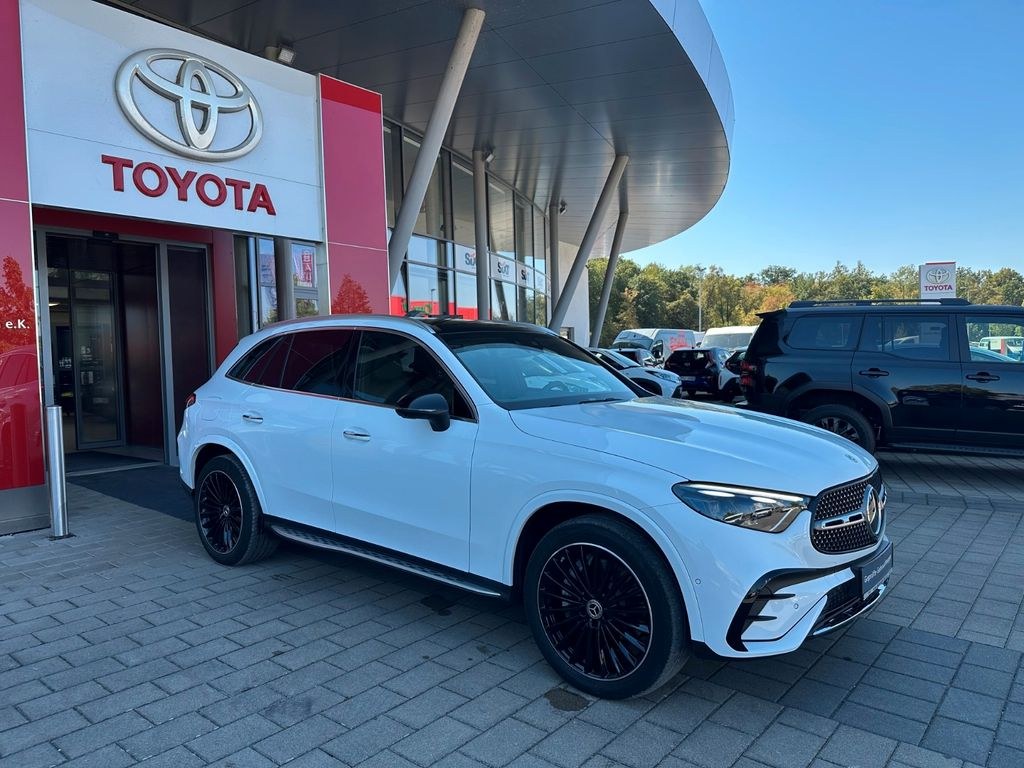 نمای دیگر مرسدس بنز GLC 450 d 4Matic AMG,***قیمت جدید تقریبا 115.000€***