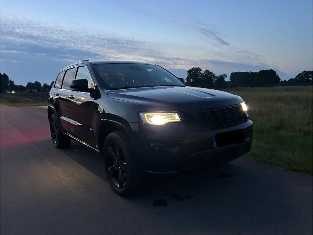 جیپ گرند چروکی 3.0l V6 مولتیجت 184kW اوورلند...