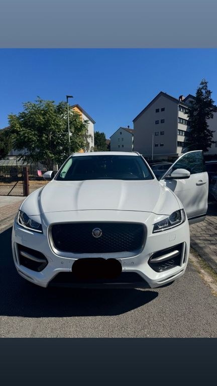 جگوار F-Pace