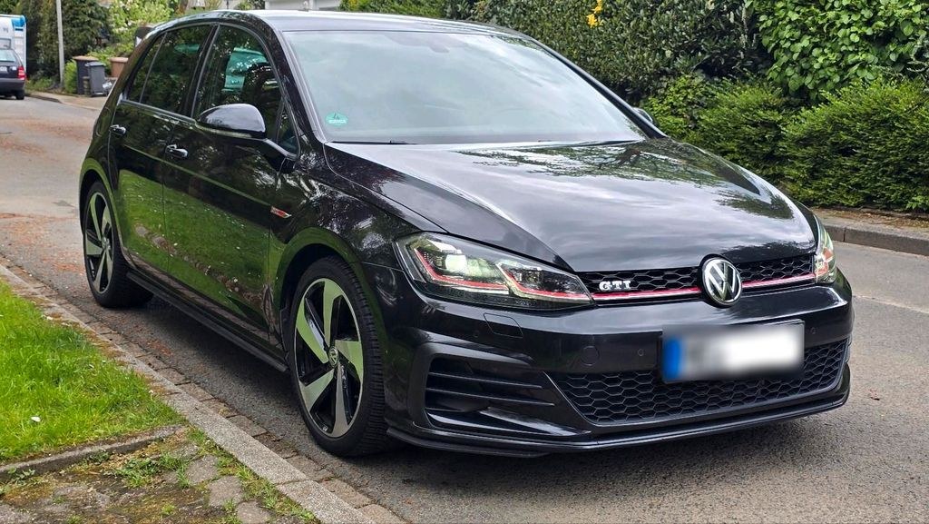 نمای دیگر فولکس واگن گلف 7 GTI فیسلیفت DSG 7G دست دوم