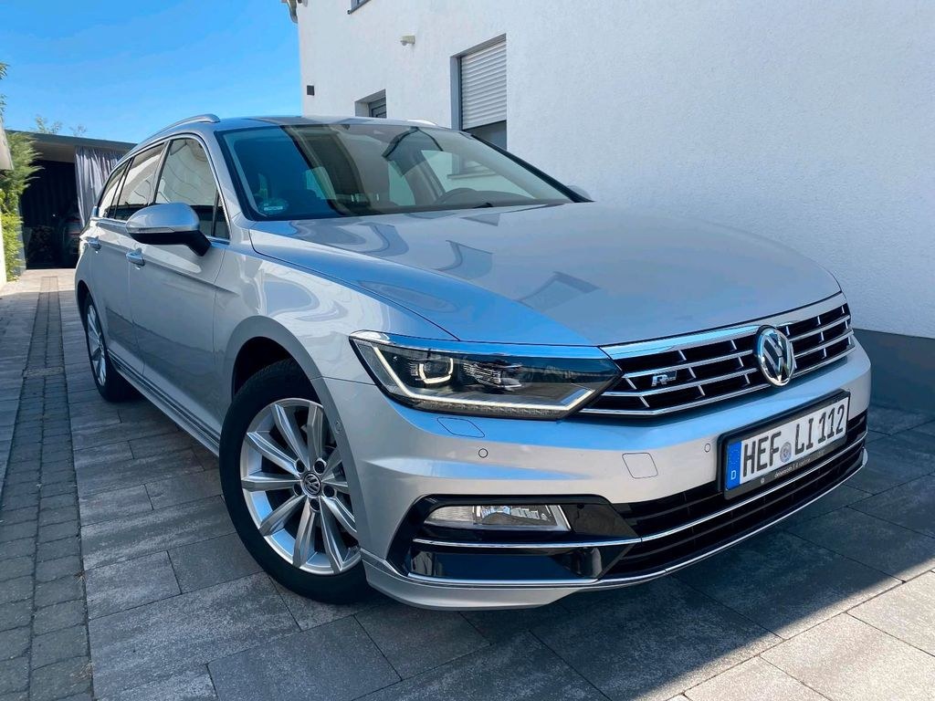 فولکس واگن VW پاسات R-LINE *AHK*ACC*چرم*ناوبری*دوربین