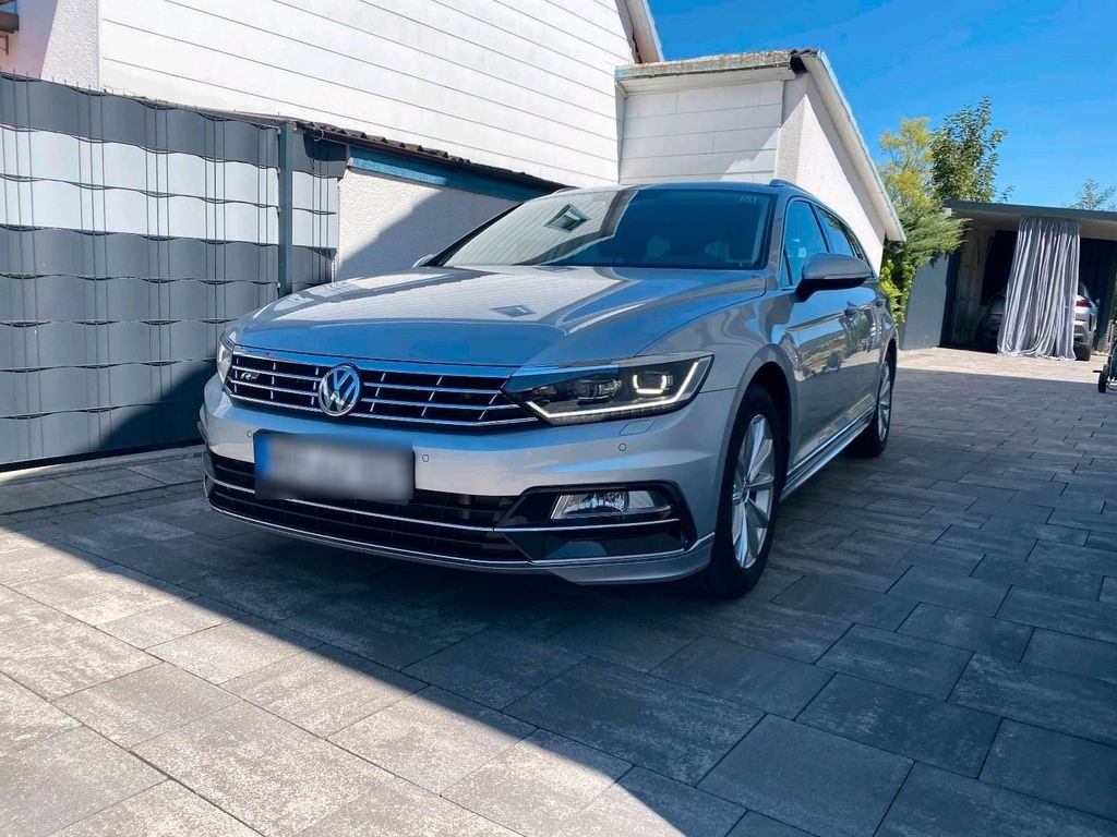 نمای دیگر فولکس واگن VW پاسات R-LINE *AHK*ACC*چرم*ناوبری*دوربین