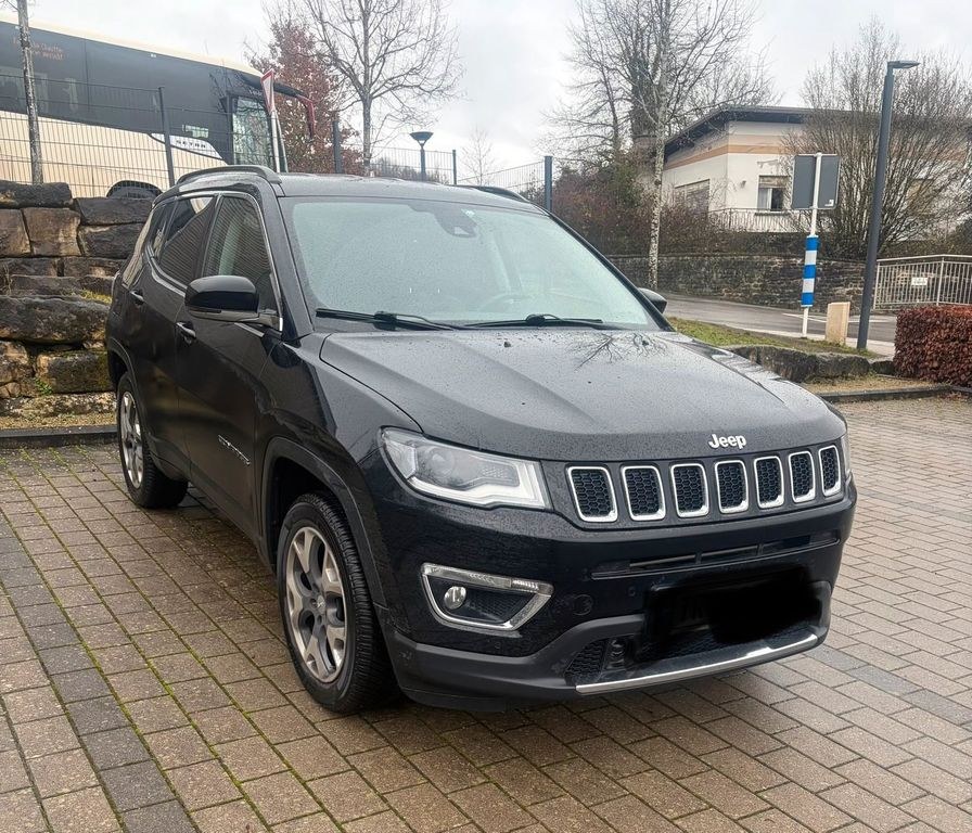 جیپ کامپس 2.0 لیمیتد D 4x4 140 PS