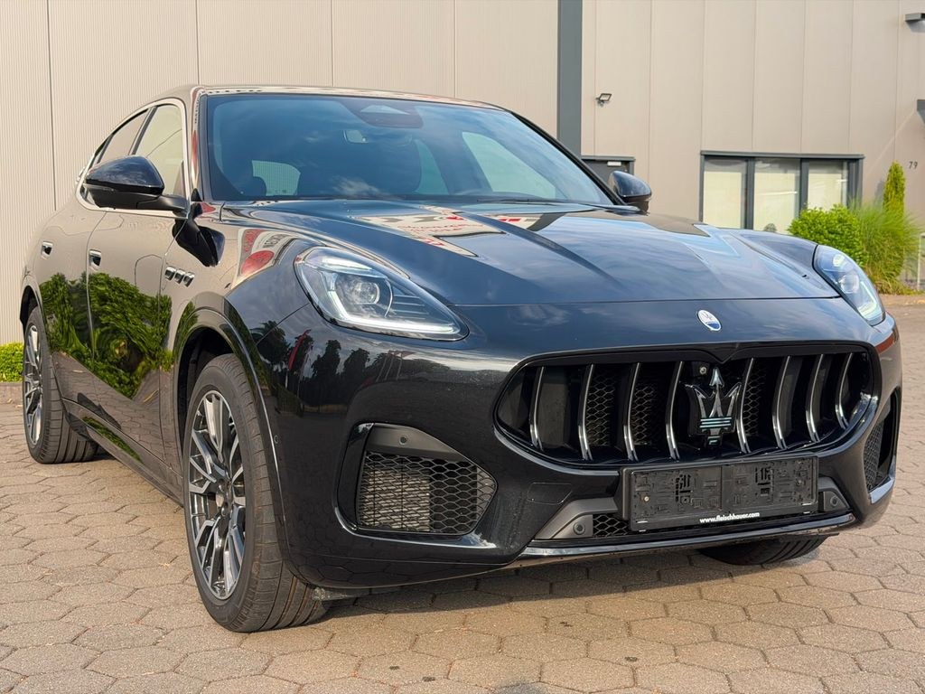 نمای دیگر مازراتی گرکاله مودنا 221 kW 2.0 هیبرید ملایم AWD GT