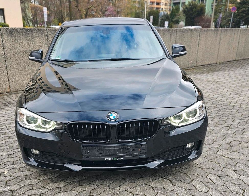 نمای دیگر بی ام و F31 کومبی Euro 6