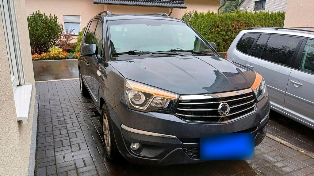 Andere SSangyong Rodius 2.2d 7 Sitze+Automat+AHK...