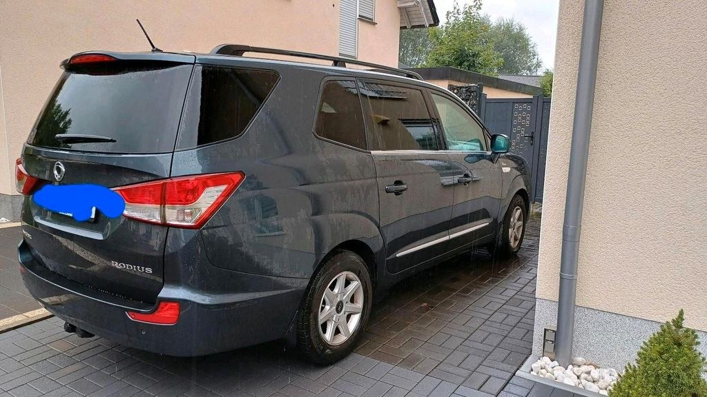 نمای دیگر Andere SSangyong Rodius 2.2d 7 Sitze+Automat+AHK...