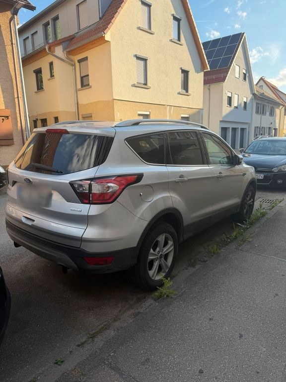 نمای دیگر فورد کوگا 4x4 1.5l وضعیت عالی