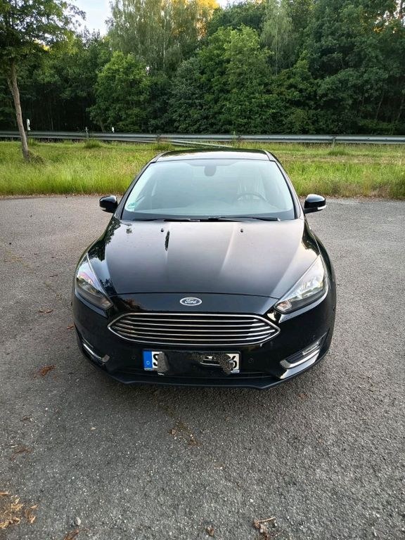 فورد فوکوس 1.0 Ecoboost تیتانیوم