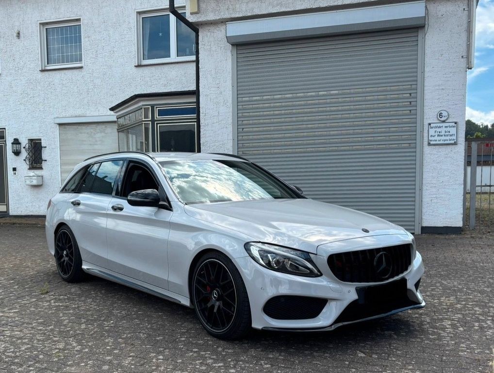 نمای دیگر مرسدس بنز مرسدس بنز کلاس C AMG لاین 4 Matic Pe...