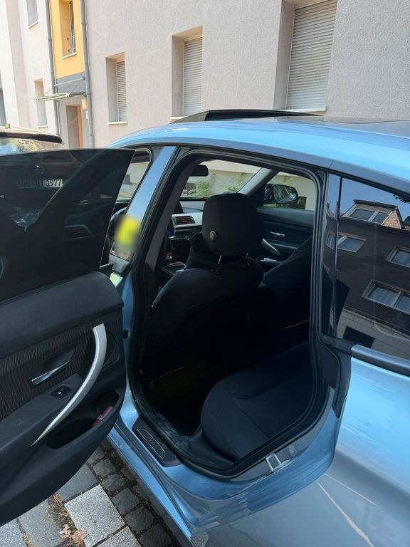 نمای دیگر بی ام و 320 Gt