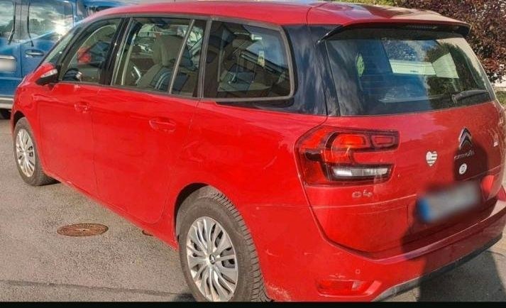 نمای دیگر سیتروئن سیتروئن پیکاسو C4 1.1 بنزینی