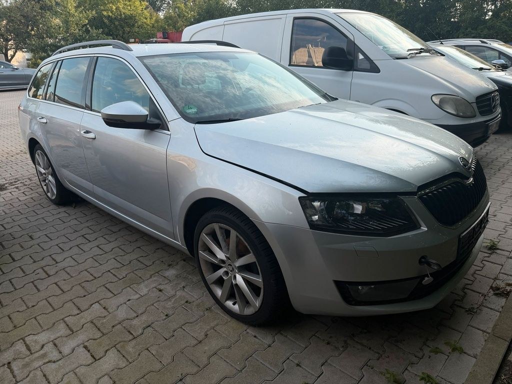 اشکودا اکتاویا 2.0 TDI