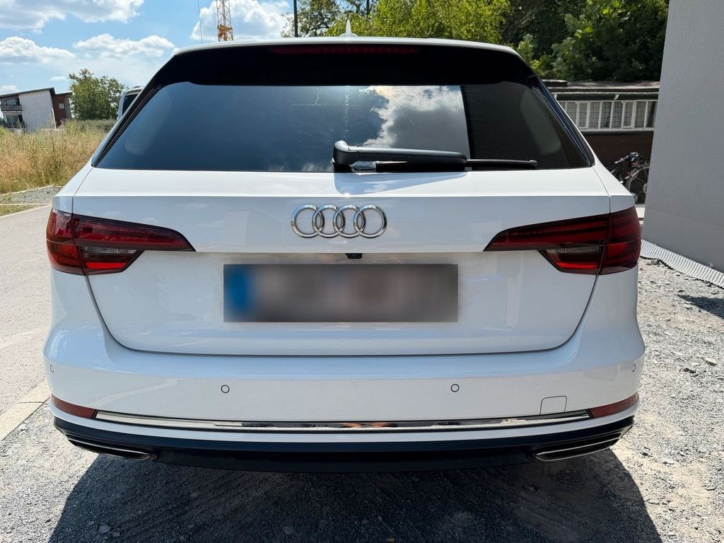 نمای دیگر آئودی A4 آوانت 35 TDI اس ترونیک اتوماتیک وی...