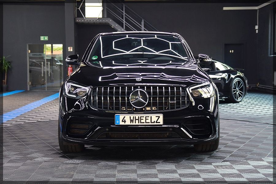 نمای دیگر مرسدس بنز GLC 63 AMG مرسدس 4MATIC کوپه کام ناوی