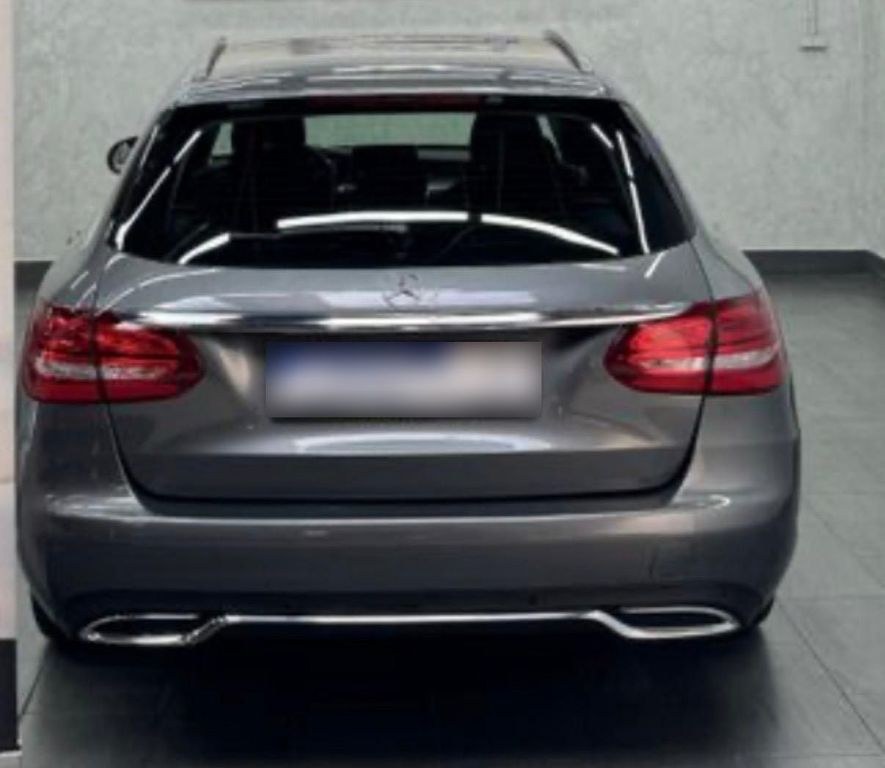نمای دیگر مرسدس بنز C 200 d