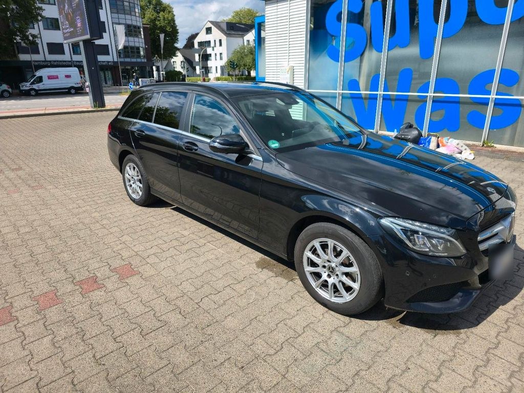 نمای دیگر مرسدس بنز مرسدس C 220 d استیشن 360 درجه
